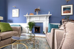 Spacious 2-Bedroom Ground Floor Flat