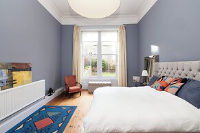 Spacious 2-Bedroom Ground Floor Flat