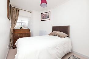 Spacious 2-Bedroom Ground Floor Flat