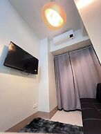 Shore 3 Pool View w Balcony near MOA