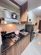 Shore 3 Pool View w Balcony near MOA