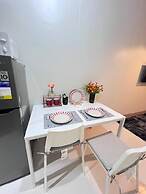 Shore 3 Pool View w Balcony near MOA