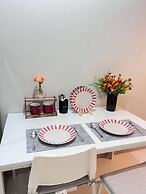 Shore 3 Pool View w Balcony near MOA