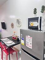 UnistayShore3 Poolview wbal near airport