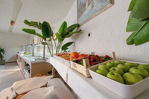 Prive Suite Side & Spa Hotel Adults Only 16 Plus