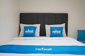 Rehat at Paskal Pelangi