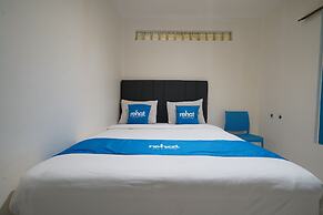 Rehat at Paskal Pelangi