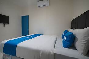 Rehat at Paskal Pelangi