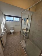Apartmentsleeps4-marketquarter-wifi-parking