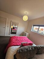 Apartmentsleeps4-marketquarter-wifi-parking