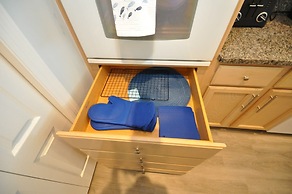 Canal Home w Heated Pool Dock