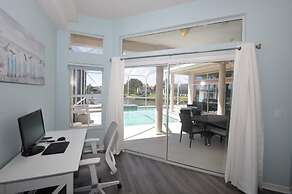 Canal Home w Heated Pool Dock