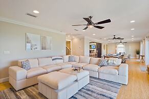 Beach House Mansion- Private Beach Walk Over