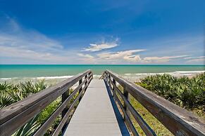 Beach House Mansion- Private Beach Walk Over