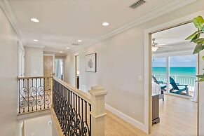Beach House Mansion- Private Beach Walk Over