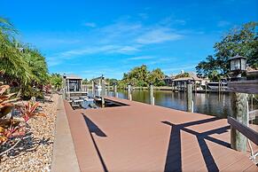 Luxury Heated Pool Home on Saltwater Canal w Tiki