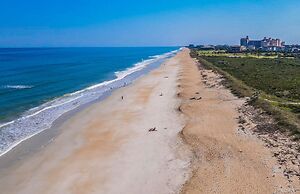 Beach Home w Heated Pool Free Golf Cart