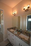 Beach Front 5 bed 4 Bath Luxury House Hot Tub Fenced Yard Pets Welcome