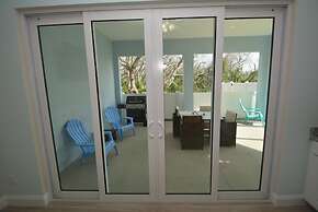 Beach Front 5 bed 4 Bath Luxury House Hot Tub Fenced Yard Pets Welcome