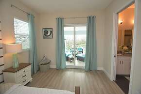 Beach Front 5 bed 4 Bath Luxury House Hot Tub Fenced Yard Pets Welcome