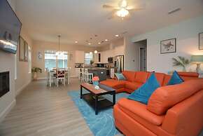 Beach Front 5 bed 4 Bath Luxury House Hot Tub Fenced Yard Pets Welcome