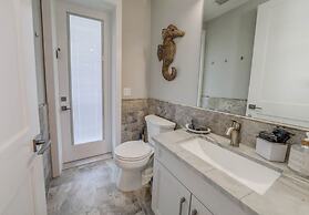 Villa Nautilus Steps Away From the Beach - New Lux 3 Story Pool Hot Tu