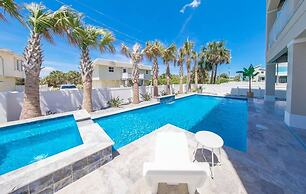 Villa Nautilus Steps Away From the Beach - New Lux 3 Story Pool Hot Tu