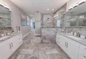 Villa Nautilus Steps Away From the Beach - New Lux 3 Story Pool Hot Tu