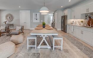 Villa Nautilus Steps Away From the Beach - New Lux 3 Story Pool Hot Tu