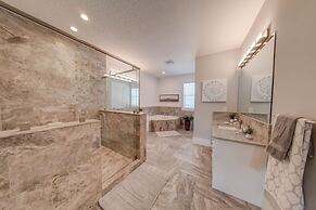 Villa Nautilus Steps Away From the Beach - New Lux 3 Story Pool Hot Tu