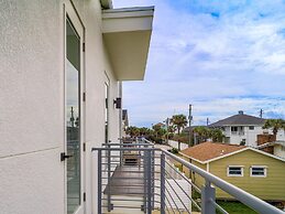 Ocean Front Flagler Beach Sleeps 5 People