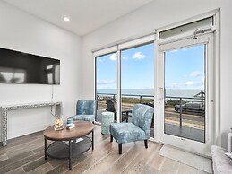 Ocean Front Flagler Beach Sleeps 5 People