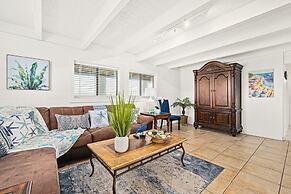 Pelican Beach Private Ocean Front Beach House- Sleeps 10 Bring Your Su