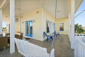 Perfect Beach House 2min Walk With Heated Pool and Hot Tub 4 bed 3 Bat