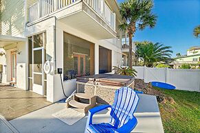 Perfect Beach House 2min Walk With Heated Pool and Hot Tub 4 bed 3 Bat