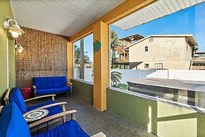 Perfect Beach House 2min Walk With Heated Pool and Hot Tub 4 bed 3 Bat