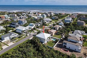 Perfect Beach House 2min Walk With Heated Pool and Hot Tub 4 bed 3 Bat