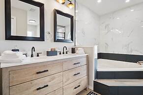 Casa Canal 4 Bed 3 Bath Pool Spa Boat Dock Sleeps 8