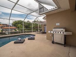 Casa Canal 4 Bed 3 Bath Pool Spa Boat Dock Sleeps 8