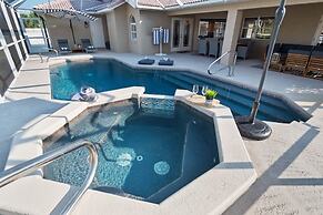 Casa Canal 4 Bed 3 Bath Pool Spa Boat Dock Sleeps 8