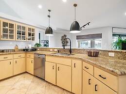 Casa Canal 4 Bed 3 Bath Pool Spa Boat Dock Sleeps 8