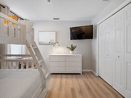 Casa Canal 4 Bed 3 Bath Pool Spa Boat Dock Sleeps 8