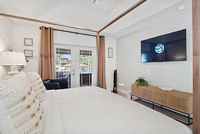 Casa Canal 4 Bed 3 Bath Pool Spa Boat Dock Sleeps 8