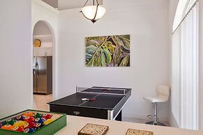 Villa LAS Palmas Beautiful Fenced-in Pool Home With Spa- Sleeps 8