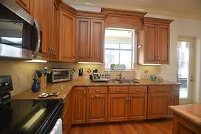 Ocean View Paradise - Steps Away From the Beach