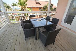 Just Beachy A Luxury Retreat Sleeps 12 3 Levels With Elevator- Perfect