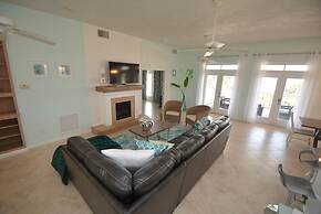 Just Beachy A Luxury Retreat Sleeps 12 3 Levels With Elevator- Perfect