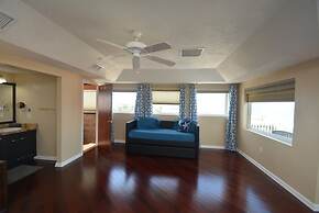 Just Beachy A Luxury Retreat Sleeps 12 3 Levels With Elevator- Perfect