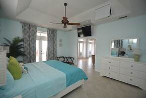 Just Beachy A Luxury Retreat Sleeps 12 3 Levels With Elevator- Perfect