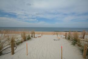 Just Beachy A Luxury Retreat Sleeps 12 3 Levels With Elevator- Perfect